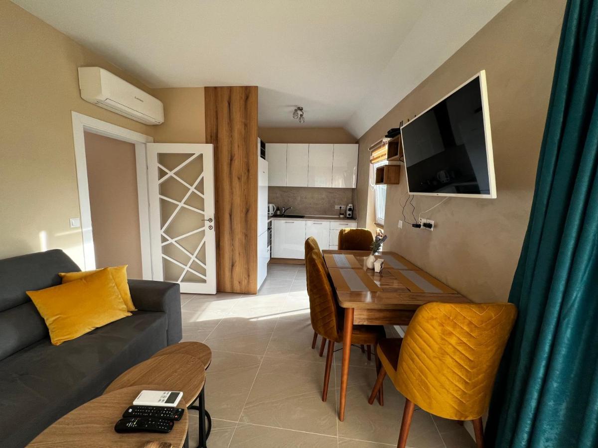 Varna Downtown Apartment Esterno foto